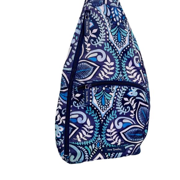 VERA BRADLEY cross Body Bag Blue and White GORGEOUS with adjustable strap - Picture 3 of 8